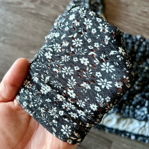 Topshop / Cropped Long Sleeve / US 2 - Picture 8 of 8